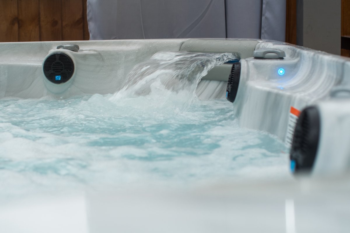 Cheesemans Farm Cottages with activities and hot tubs, Kent